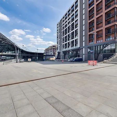 Appartamento Air-conditioned With A Balcony In The Centre By Renters